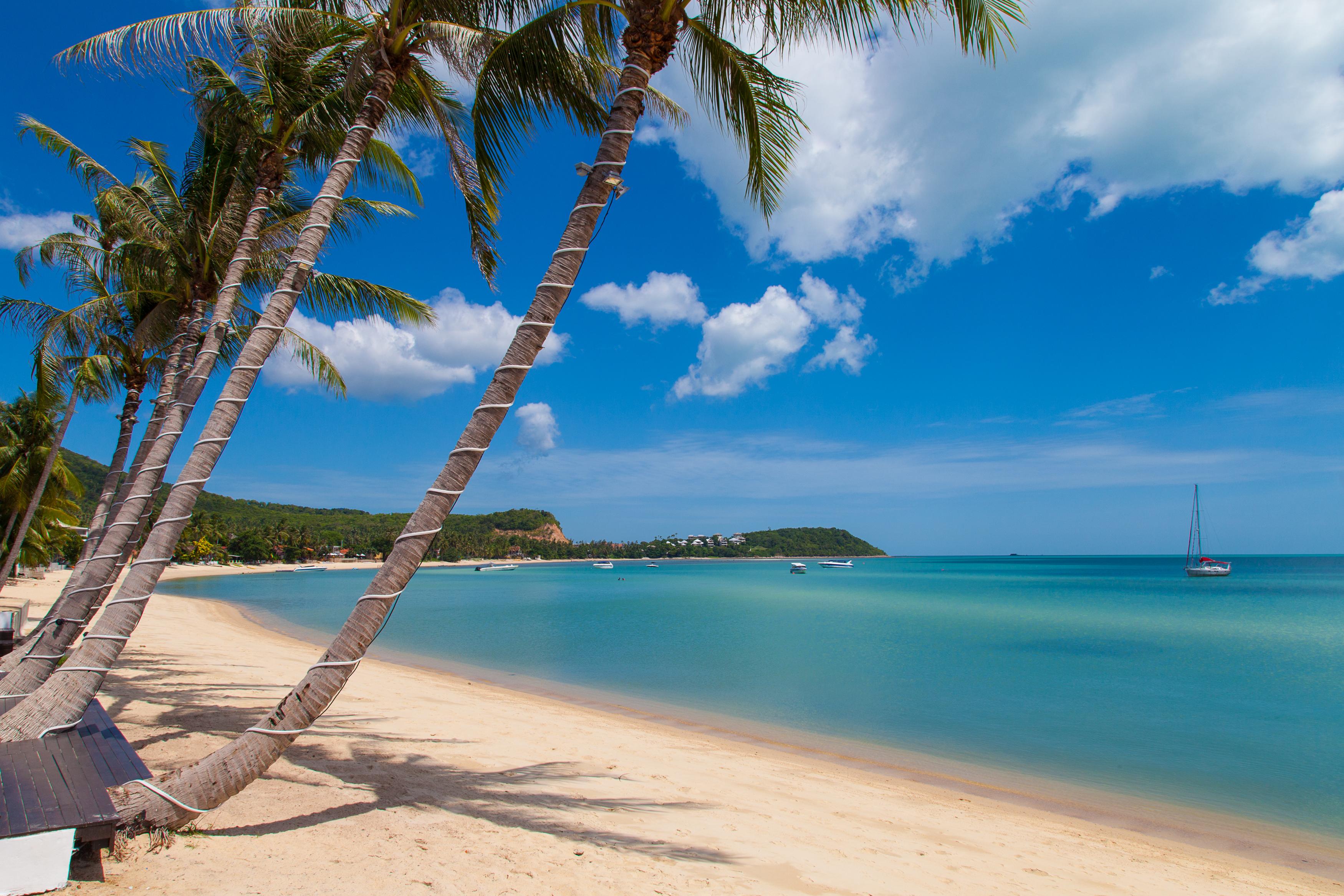 The Privilege Hotel Ezra Beach Club Bang Rak Beach  Exterior photo